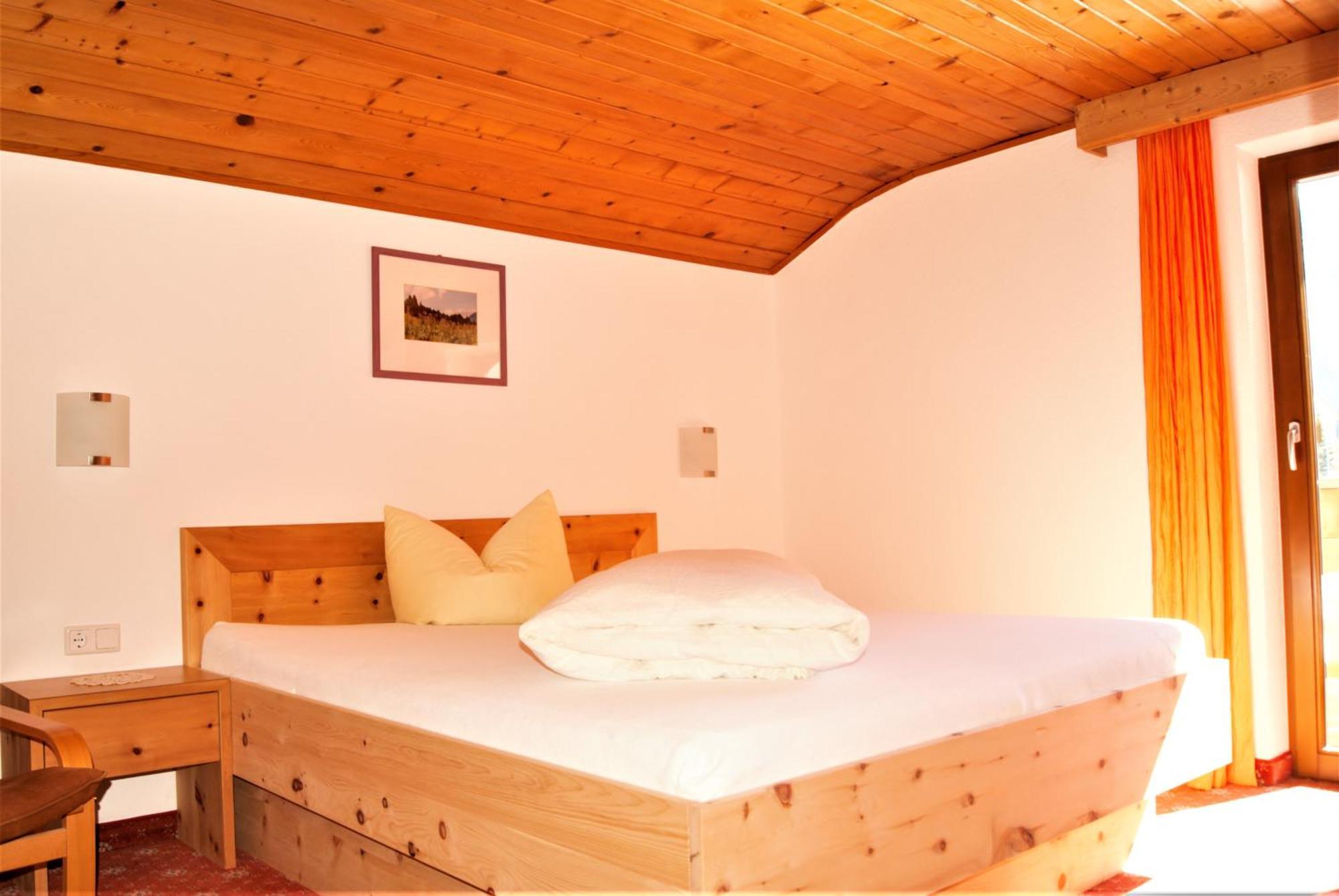 Landhaus St. Hubertus Kaunertal Room photo